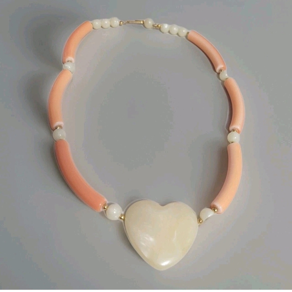 Elegant Heart Pendant Necklace - Cream and Pink